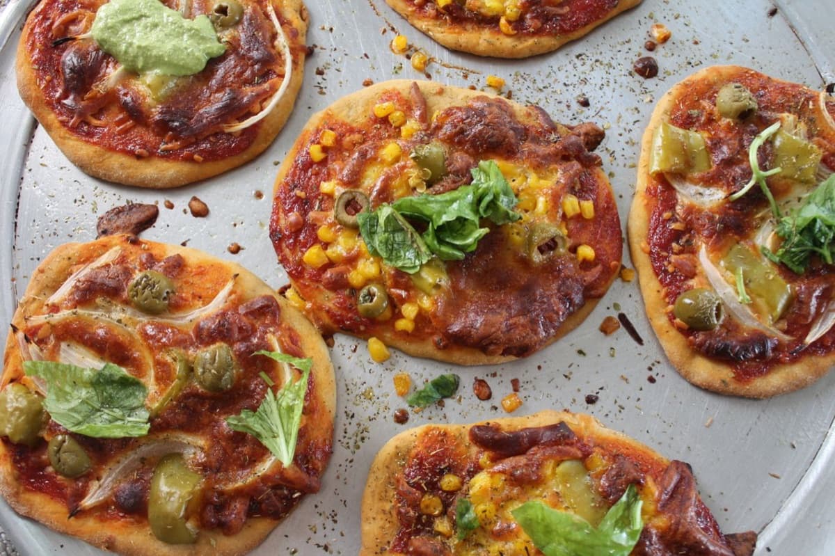 Mini pizzy z kamenné pece